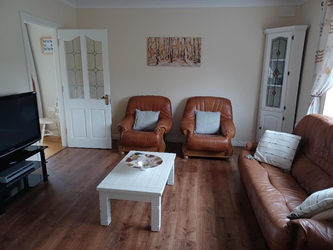 Cloonboo Lodge With Tours Sleeps 12 Galway Exterior photo
