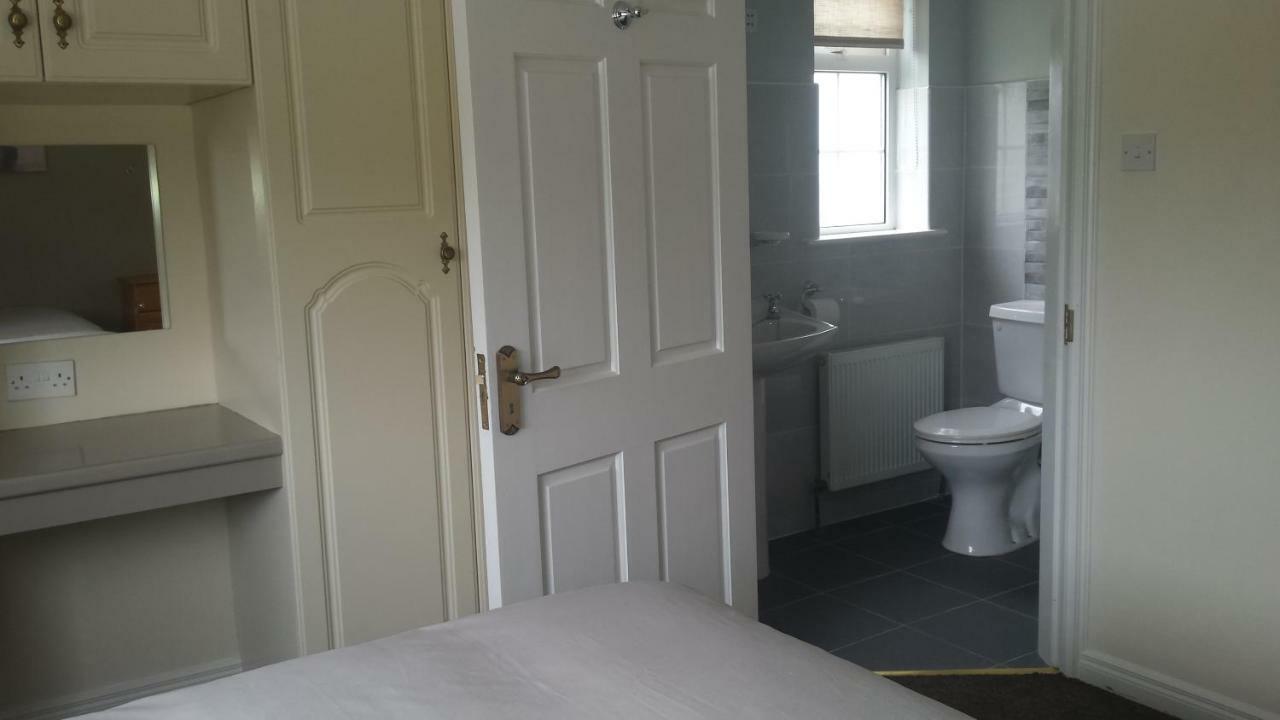 Cloonboo Lodge With Tours Sleeps 12 Galway Exterior photo