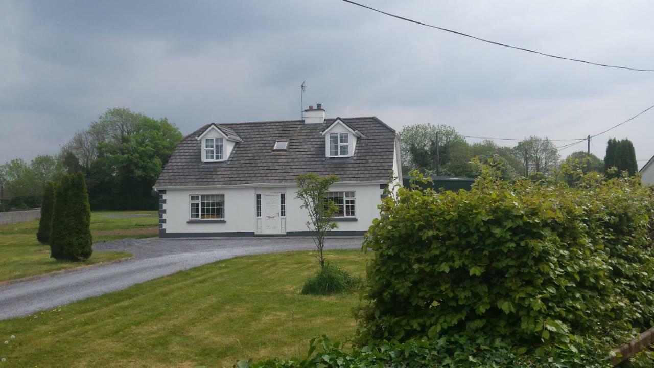 Cloonboo Lodge With Tours Sleeps 12 Galway Exterior photo